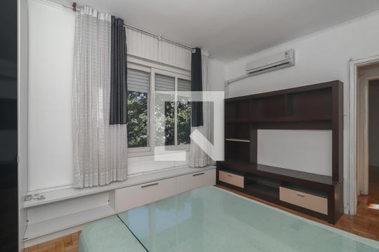 Quarto de apartamento à venda com 3 quartos, 67m² em Petrópolis, Porto Alegre
