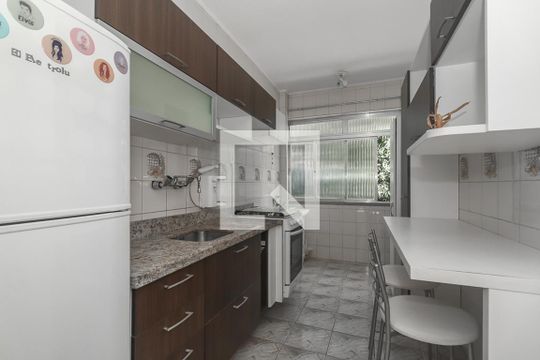 Cozinha de apartamento à venda com 3 quartos, 67m² em Petrópolis, Porto Alegre