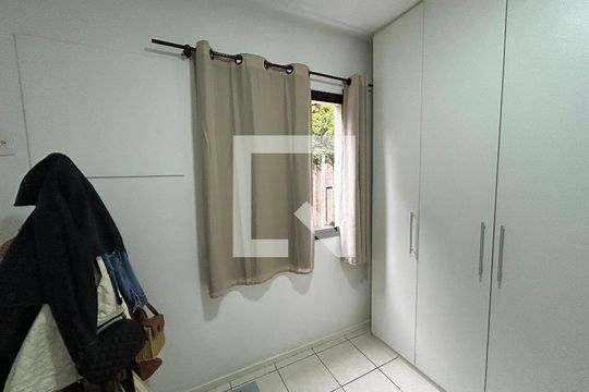 Quarto 1 de apartamento à venda com 2 quartos, 57m² em Del Castilho, Rio de Janeiro