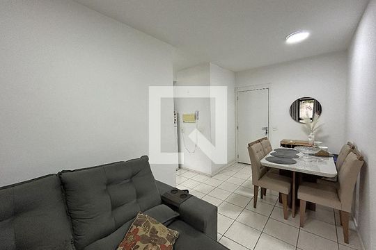 Sala de apartamento à venda com 2 quartos, 57m² em Del Castilho, Rio de Janeiro
