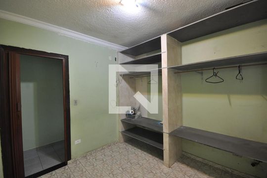 Quarto 1 de casa à venda com 2 quartos, 220m² em Parque Casa de Pedra, São Paulo