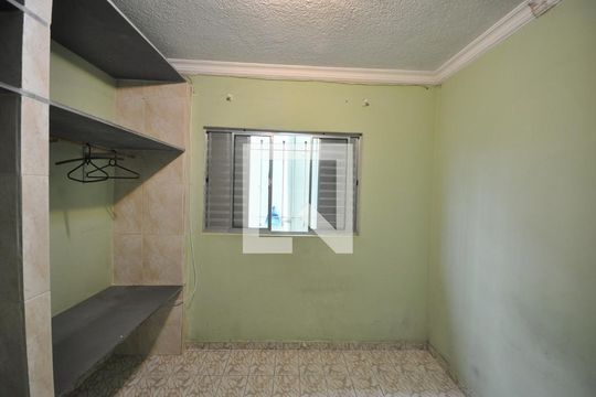 Quarto 1 de casa à venda com 2 quartos, 220m² em Parque Casa de Pedra, São Paulo