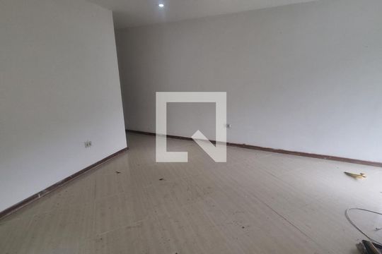 Sala de casa de condomínio à venda com 3 quartos, 150m² em Vargem Grande, Rio de Janeiro
