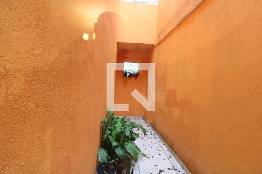 jardim de inverno da sala de casa à venda com 3 quartos, 120m² em Vila Nhocuné, São Paulo