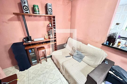 Sala de casa à venda com 4 quartos, 240m² em Jardim Santa Cruz (zona Norte), São Paulo