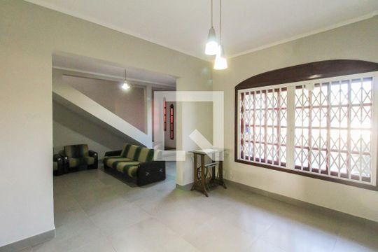 Sala 1 de casa para alugar com 3 quartos, 193m² em Mathias Velho, Canoas