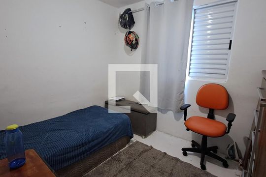 Quarto 1 de apartamento para alugar com 2 quartos, 43m² em Jundiapeba, Mogi das Cruzes