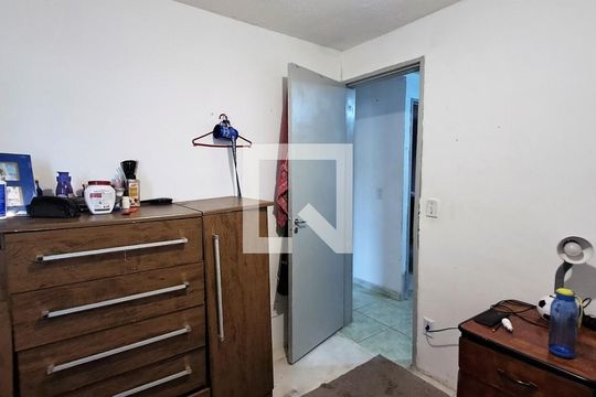 Quarto 1 de apartamento para alugar com 2 quartos, 43m² em Jundiapeba, Mogi das Cruzes
