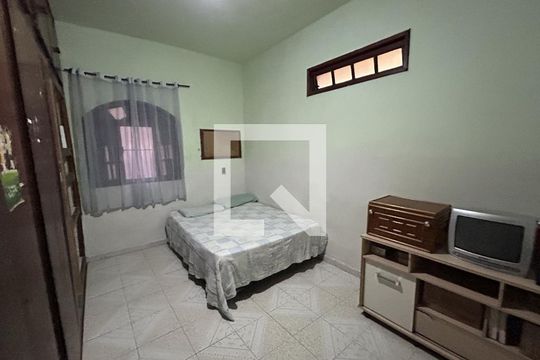 Quarto 1 de casa para alugar com 3 quartos, 80m² em Engenheiro Leal, Rio de Janeiro
