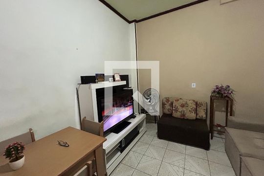 Sala de casa para alugar com 3 quartos, 80m² em Engenheiro Leal, Rio de Janeiro