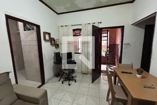 Sala de casa para alugar com 3 quartos, 80m² em Engenheiro Leal, Rio de Janeiro