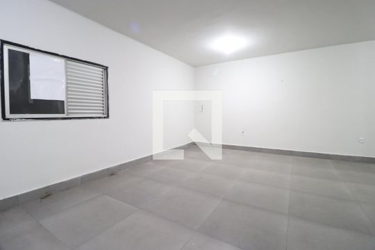 Sala/Quarto de kitnet/studio para alugar com 1 quarto, 80m² em Centro, Uberlândia