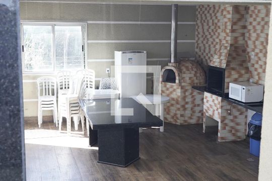 Apartamento à venda com 2 quartos, 54m² em Vila Rosa, Goiânia