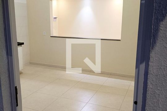 Sala de casa para alugar com 2 quartos, 114m² em Jardim Santa Júlia, São José dos Campos