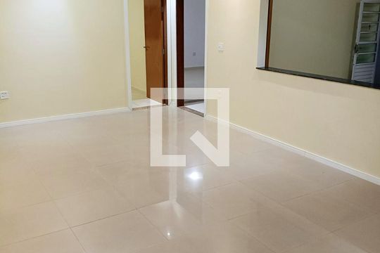 Sala de casa para alugar com 2 quartos, 114m² em Jardim Santa Júlia, São José dos Campos