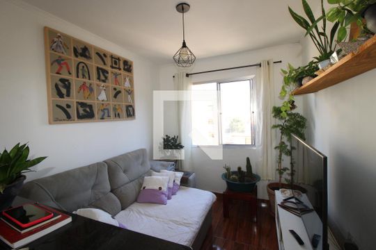 Sala / Cozinha de apartamento à venda com 2 quartos, 54m² em Conjunto Residencial José Bonifácio, São Paulo