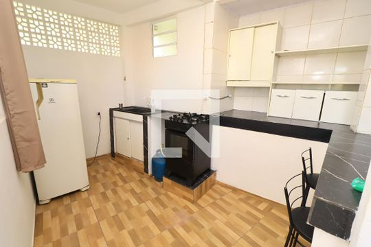 Sala/Cozinha de casa de condomínio para alugar com 2 quartos, 65m² em Piatã, Salvador