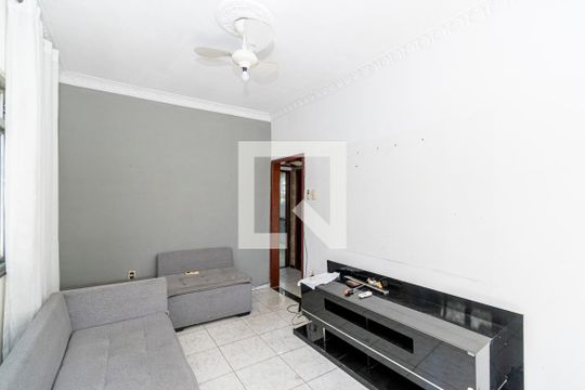 1º andar - Sala de casa à venda com 4 quartos, 170m² em Jardim América, Rio de Janeiro