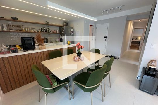 Sala de apartamento para alugar com 3 quartos, 346m² em Centro Comercial Jubran, Barueri