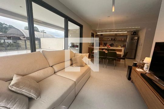 Sala de apartamento para alugar com 3 quartos, 346m² em Centro Comercial Jubran, Barueri