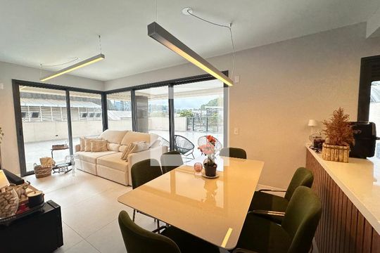 Sala de apartamento para alugar com 3 quartos, 346m² em Centro Comercial Jubran, Barueri