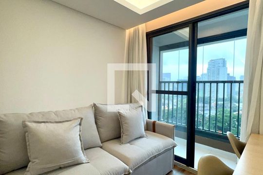 Sala de kitnet/studio para alugar com 1 quarto, 27m² em Pinheiros, São Paulo