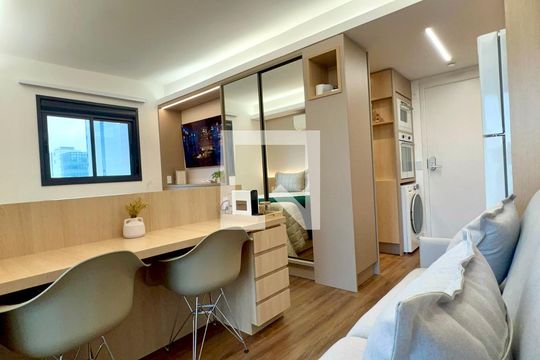 Sala de kitnet/studio para alugar com 1 quarto, 27m² em Pinheiros, São Paulo