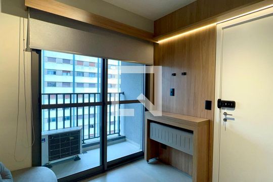 Kitnet/Studio para alugar com 1 quarto, 28m² em Pinheiros, São Paulo