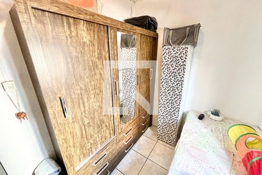 Quarto 1 de casa à venda com 2 quartos, 70m² em Jardim das Laranjeiras, São Paulo