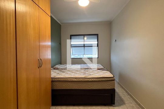 Quarto de apartamento para alugar com 1 quarto, 55m² em Macuco, Santos