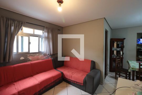 Sala de casa para alugar com 3 quartos, 120m² em Vila Nova Savoia, São Paulo