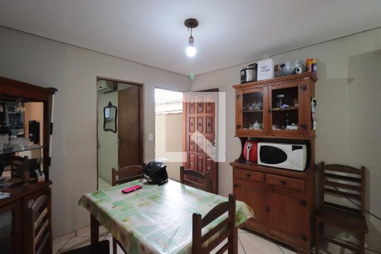 Sala de casa para alugar com 3 quartos, 120m² em Vila Nova Savoia, São Paulo