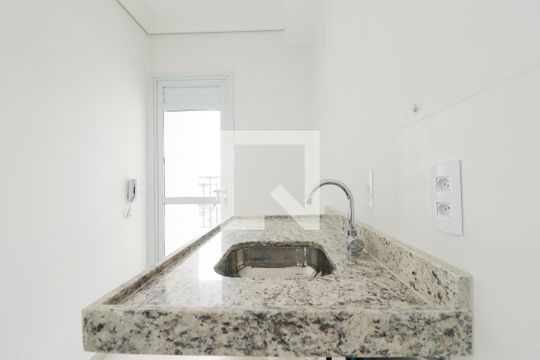 Sala/Cozinha/Área de Serviço de apartamento à venda com 2 quartos, 59m² em Vila Bandeirantes, São Paulo