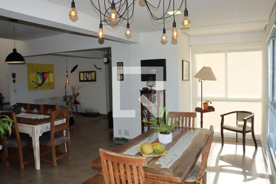 Sala de apartamento para alugar com 3 quartos, 200m² em Chácara Pavoeiro, Cotia