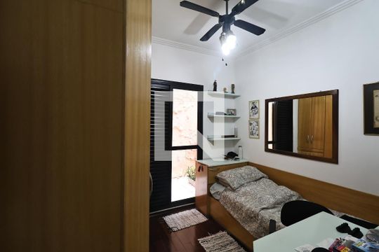 Quarto 2 de apartamento à venda com 3 quartos, 107m² em Vila Bastos, Santo André