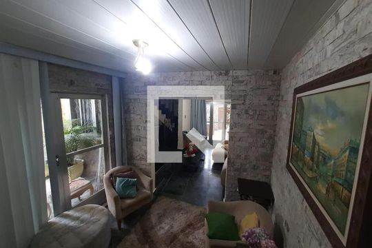 Sala de casa para alugar com 3 quartos, 200m² em Jardim Alvorada, Nova Iguaçu