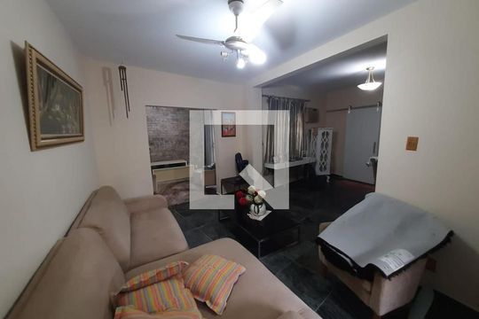 Sala de casa para alugar com 3 quartos, 200m² em Jardim Alvorada, Nova Iguaçu