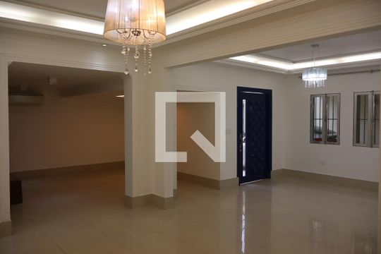 Sala  de casa para alugar com 4 quartos, 340m² em Cidade Maia, Guarulhos