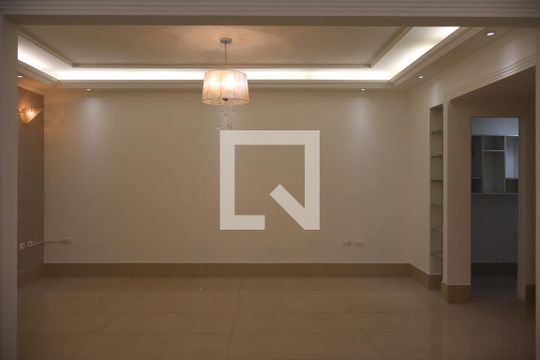 Sala  de casa para alugar com 4 quartos, 340m² em Cidade Maia, Guarulhos