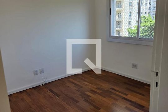 Apartamento para alugar com 3 quartos, 130m² em Jardim Europa, São Paulo