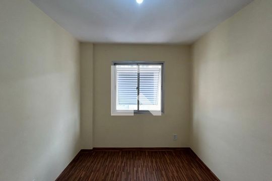 Quarto 1 de apartamento para alugar com 2 quartos, 50m² em Cidade Ademar, São Paulo