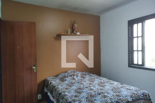 Quarto de casa à venda com 2 quartos, 180m² em várzea das mocas, Niterói