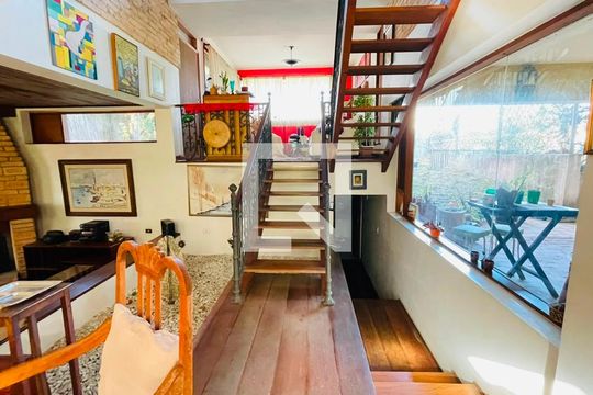 Sala de casa de condomínio para alugar com 5 quartos, 750m² em Granja Viana Ii, Cotia