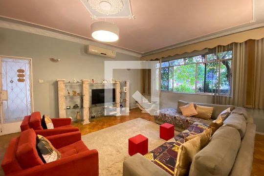Casa à venda com 4 quartos, 340m² em Méier, Rio de Janeiro