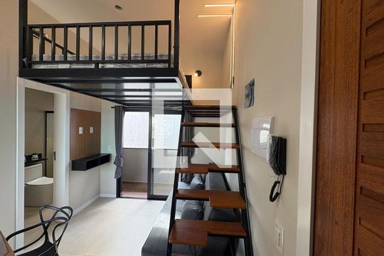 Quarto de kitnet/studio para alugar com 1 quarto, 28m² em Forquilhinhas, São José