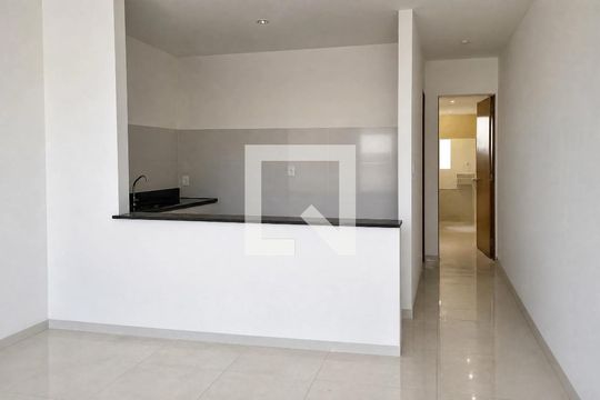 Sala/cozinha de apartamento para alugar com 1 quarto, 30m² em Ipiranga, Nova Iguaçu
