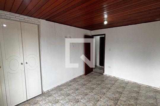 Quarto 1 de casa para alugar com 2 quartos, 125m² em Vila Sao Pedro, Santo André