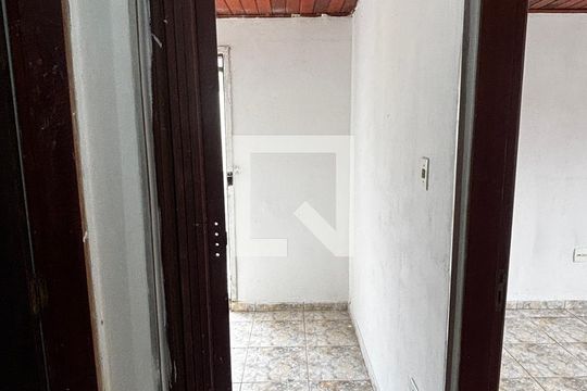 Corredor de casa para alugar com 2 quartos, 125m² em Vila Sao Pedro, Santo André