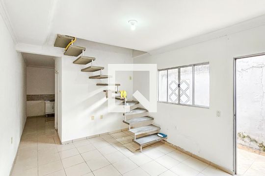 Casa à venda com 4 quartos, 125m² em Rochdale, Osasco