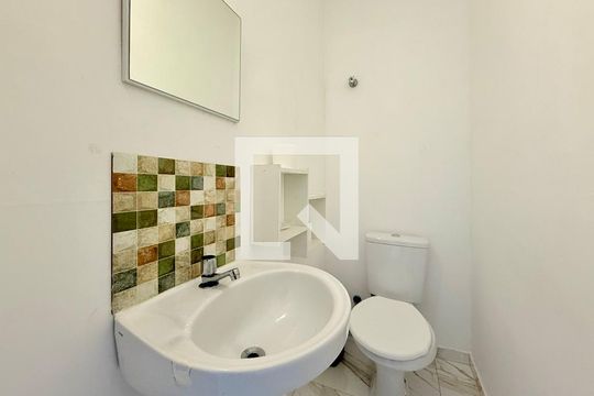 Lavabo de casa para alugar com 4 quartos, 160m² em Chácara Santo Antônio (zona Sul), São Paulo